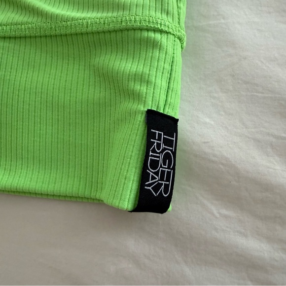 TIGER FRIDAY Green Top - Picture 2 of 5